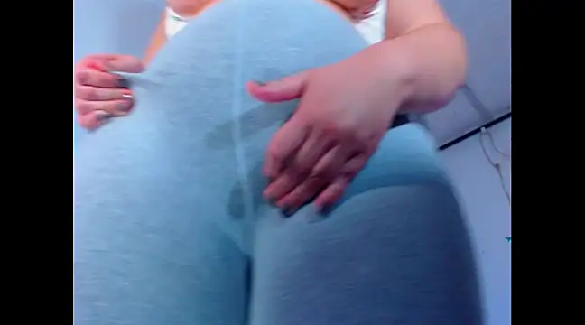 oliviarodriguez2u online show from March 13, 2025, 10:21 pm