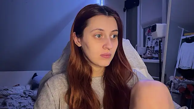 Snapshot of Uniarten chatting on November 21, 2025, 8:29 pm Uniarten online show from November 21, 2025, 8:29 pm