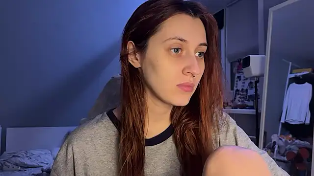 Snapshot of Uniarten chatting on November 22, 2025, 6:07 pm Uniarten online show from November 22, 2025, 6:07 pm