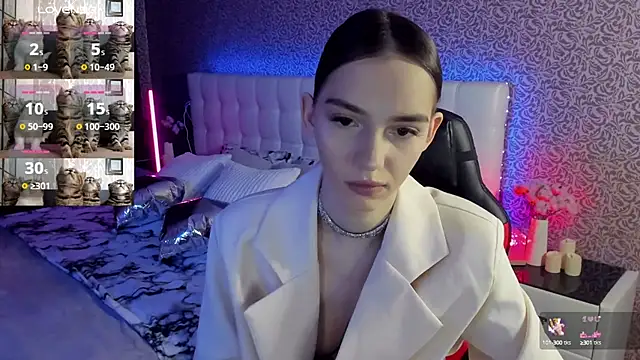 SophieCatty online show from March 16, 2025, 7:15 am