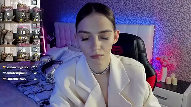 SophieCatty online show from March 16, 2025, 10:22 am