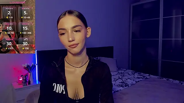 SophieCatty online show from October 4, 2025, 11:41 am