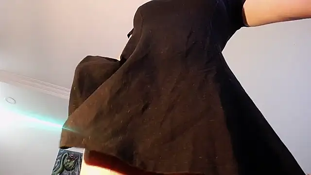 MARIANADIRTY online show from January 29, 2025, 2:00 pm