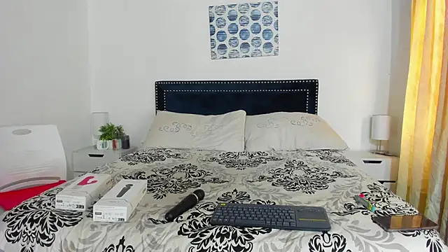 ZulyMichels online show from January 25, 2025, 1:19 pm