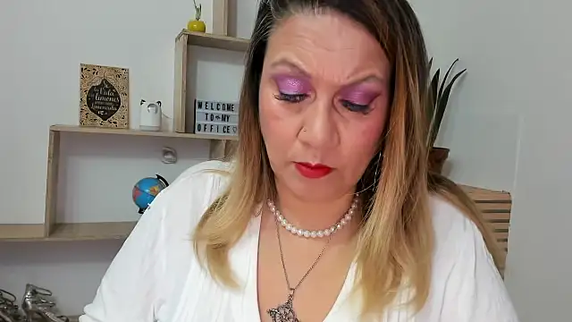 yayita mature online show from October 9, 2025, 1:09 pm