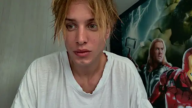 Snapshot of Cryptikov chatting on June 25, 2026, 6:18 am Cryptikov online show from June 25, 2026, 6:18 am