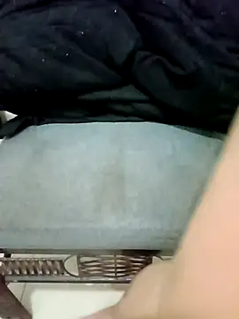 Snapshot of VIC22SECRET chatting on March 17, 2025, 1:14 am VIC22SECRET online show from March 17, 2025, 1:14 am