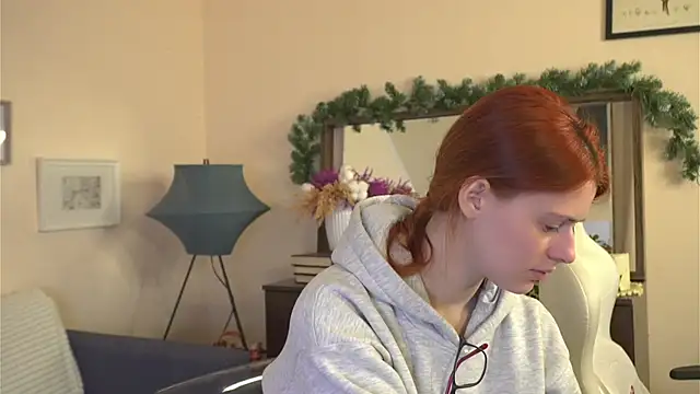 doll lesli online show from January 15, 2025, 2:35 pm