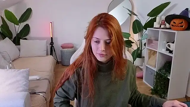 doll lesli online show from October 19, 2025, 9:32 am