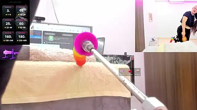 Paulina Davis  online show from February 15, 2026, 12:07 am