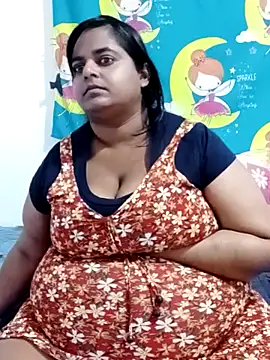 SusanaEshwar online show from May 4, 2026, 6:59 pm