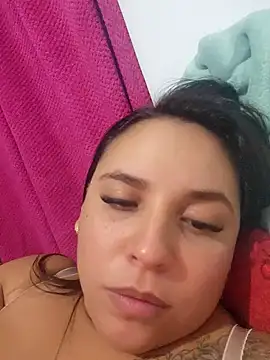 LizzRouse online show from October 19, 2025, 12:55 am