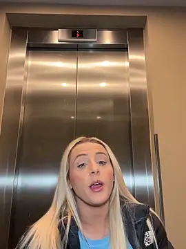 Strongqueen online show from September 26, 2025, 10:36 pm