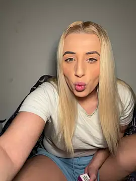 Strongqueen online show from February 26, 2026, 9:47 pm