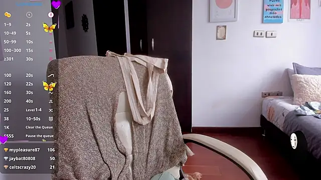 linda giggle online show from December 5, 2024, 4:34 pm