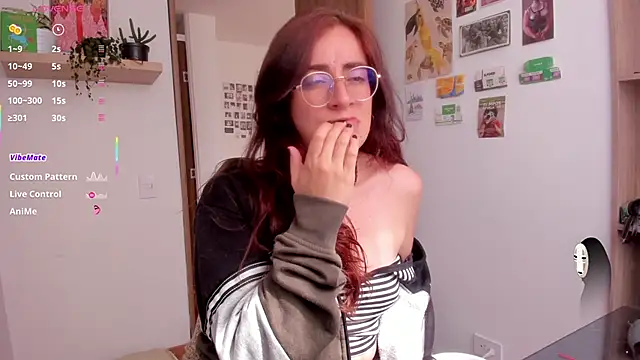 Snapshot of linda_giggle chatting on June 12, 2026, 2:38 pm linda giggle online show from June 12, 2026, 2:38 pm