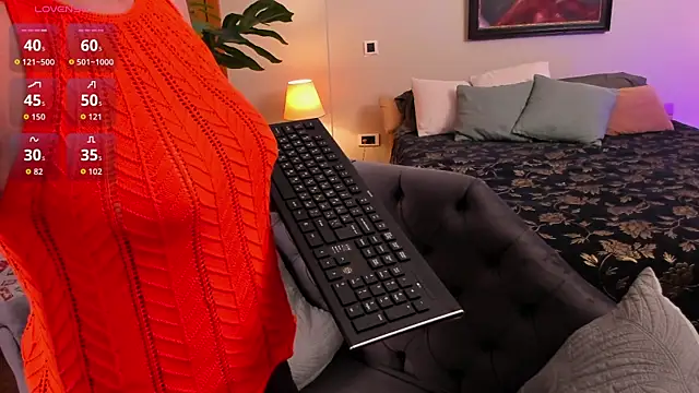 Amber Foks online show from June 11, 2026, 6:22 am
