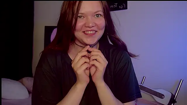 Snapshot of mary_lunar chatting on June 23, 2026, 8:07 pm mary lunar online show from June 23, 2026, 8:07 pm
