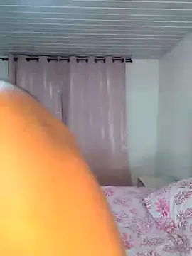  kathaLopez  online show from September 16, 2025, 1:06 am