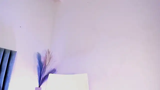 Amber  Davis online show from February 5, 2025, 9:18 pm