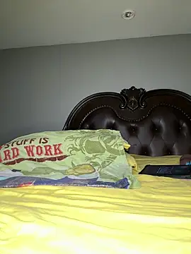 ThickAssRena online show from December 23, 2025, 5:16 am