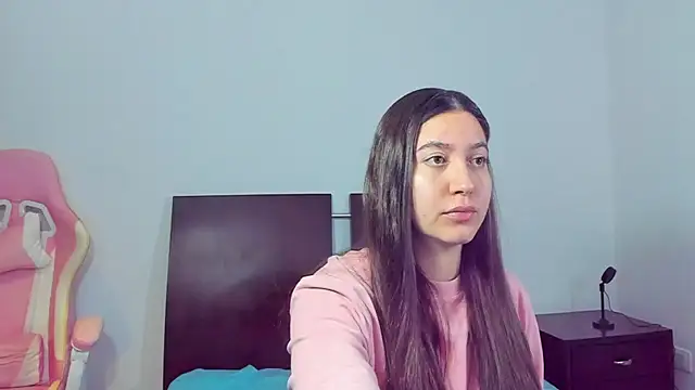 alice-love1 online show from March 16, 2025, 2:43 am