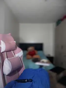 cami ortiz   online show from January 3, 2025, 3:27 am