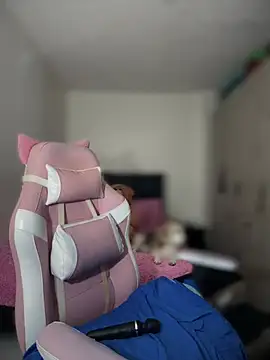 cami ortiz   online show from March 1, 2025, 3:32 am