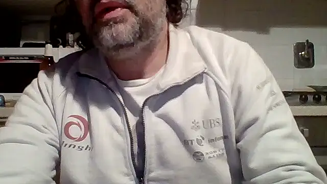 woww791 online show from October 15, 2025, 3:56 pm