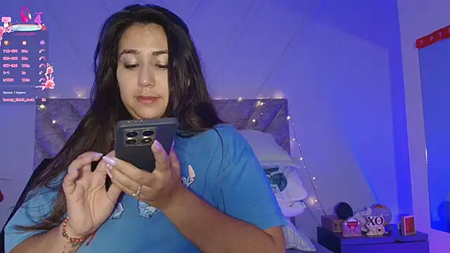 emmajohnss online show from March 9, 2025, 4:38 am