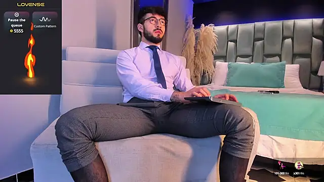 MarkWalker   online show from February 4, 2025, 10:43 am