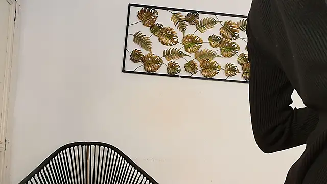 kristyl paez online show from October 9, 2025, 8:18 pm