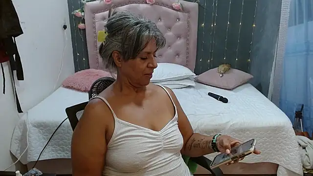 lalisha 96 online show from September 10, 2025, 2:00 am