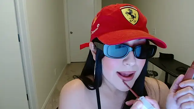 Sassy Latina online show from January 14, 2026, 2:17 am