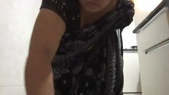 Riyasingh9 online show from October 2, 2025, 3:35 am