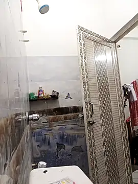 Snapshot of HorriblePastry chatting on February 1, 2026, 5:33 pm HorriblePastry online show from February 1, 2026, 5:33 pm