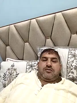 Amandev7 online show from May 6, 2026, 7:08 pm