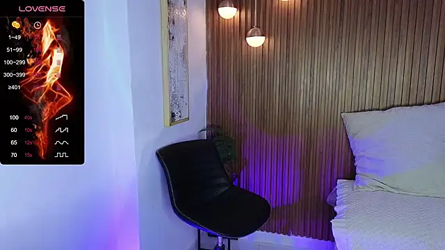 Snapshot of AmelieAxie chatting on January 16, 2025, 3:23 am AmelieAxie online show from January 16, 2025, 3:23 am