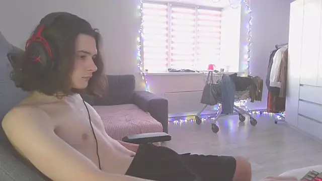 CandyChell online show from December 24, 2024, 10:55 am