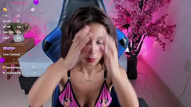 cora 22 online show from January 20, 2025, 3:07 pm