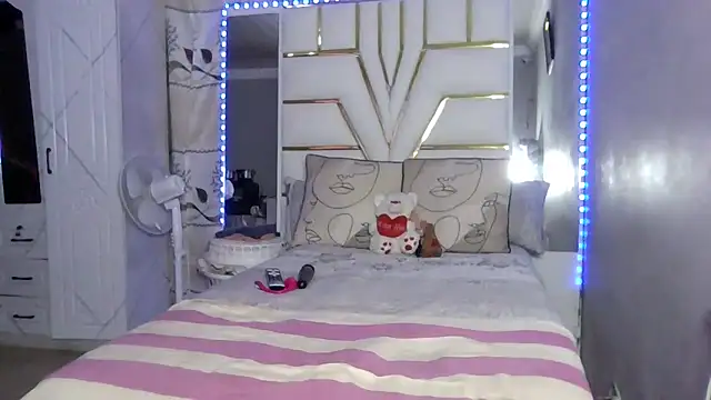 SexyyNana online show from September 25, 2025, 10:35 pm