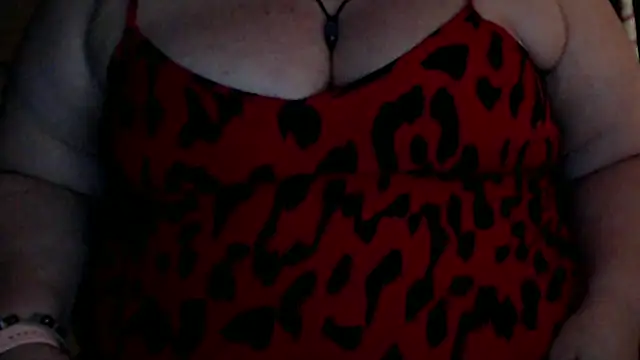 Snapshot of mayasmith chatting on July 7, 2026, 12:53 pm mayasmith online show from July 7, 2026, 12:53 pm