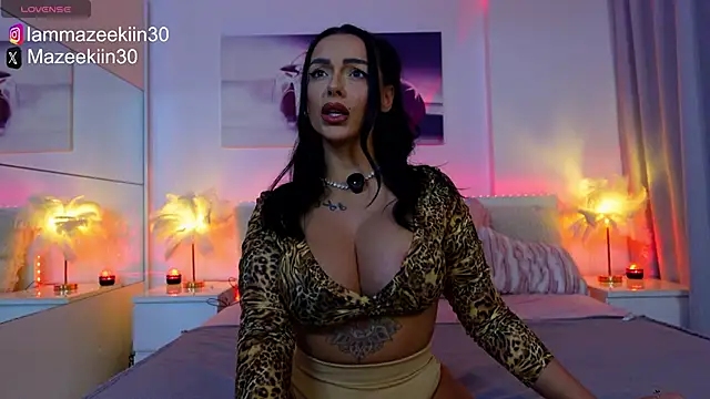 Mazeekiin30X online show from March 29, 2026, 1:27 am