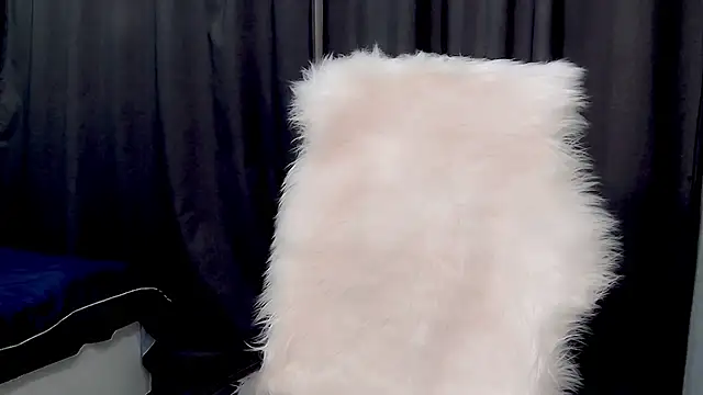 QueenOfUrKink online show from January 18, 2025, 12:35 am