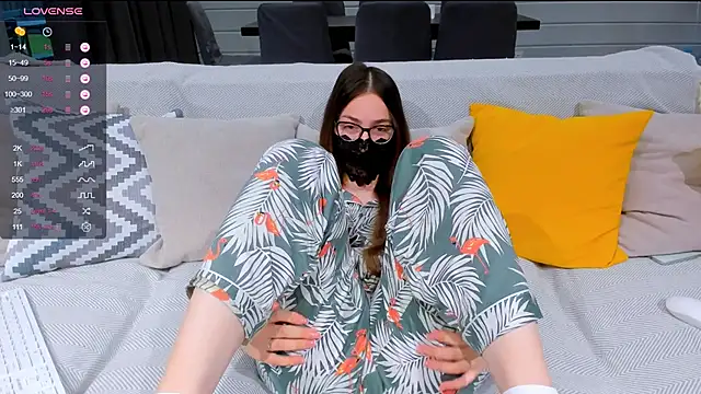 Tebepizda27 online show from September 19, 2025, 4:25 am