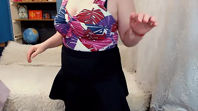 Rainbow lady online show from December 3, 2024, 3:11 pm