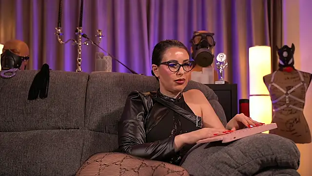 kelly kent online show from January 21, 2025, 3:37 am