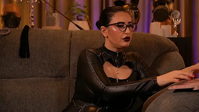 kelly kent online show from October 24, 2025, 11:34 pm