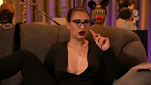 kelly kent online show from November 27, 2025, 11:40 pm