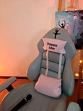 francesca baker1007 online show from October 18, 2025, 1:08 am